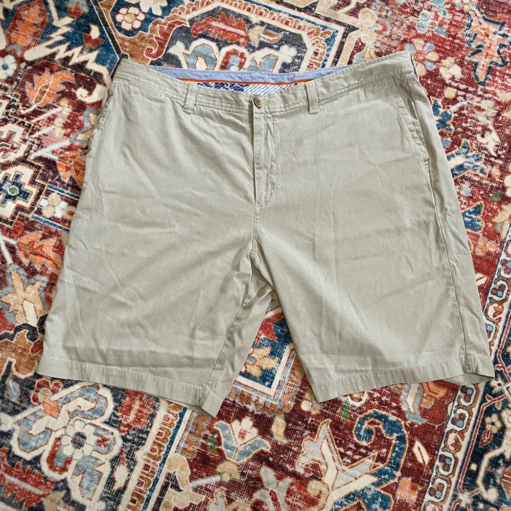 Tommy Bahama Men's Khaki Flat Front Shorts